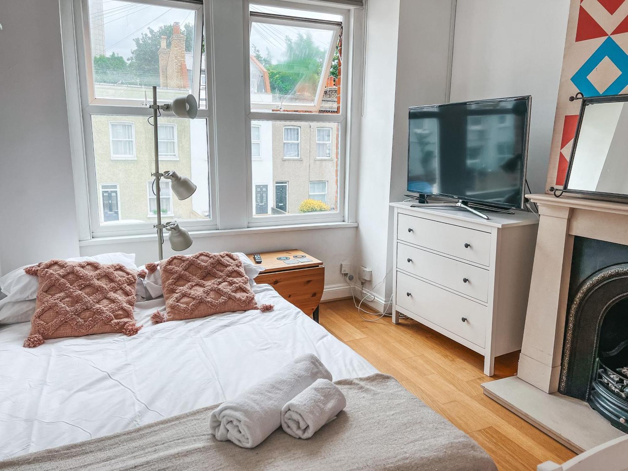Apartamento Gorgeous 3 Bed With Garden Office By Staybynumbers *