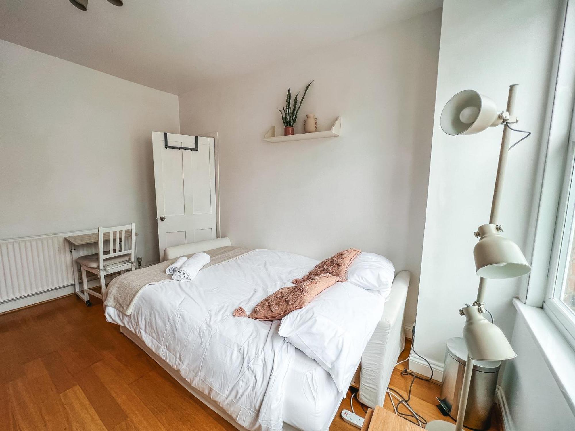 Apartamento Gorgeous 3 Bed With Garden Office By Staybynumbers